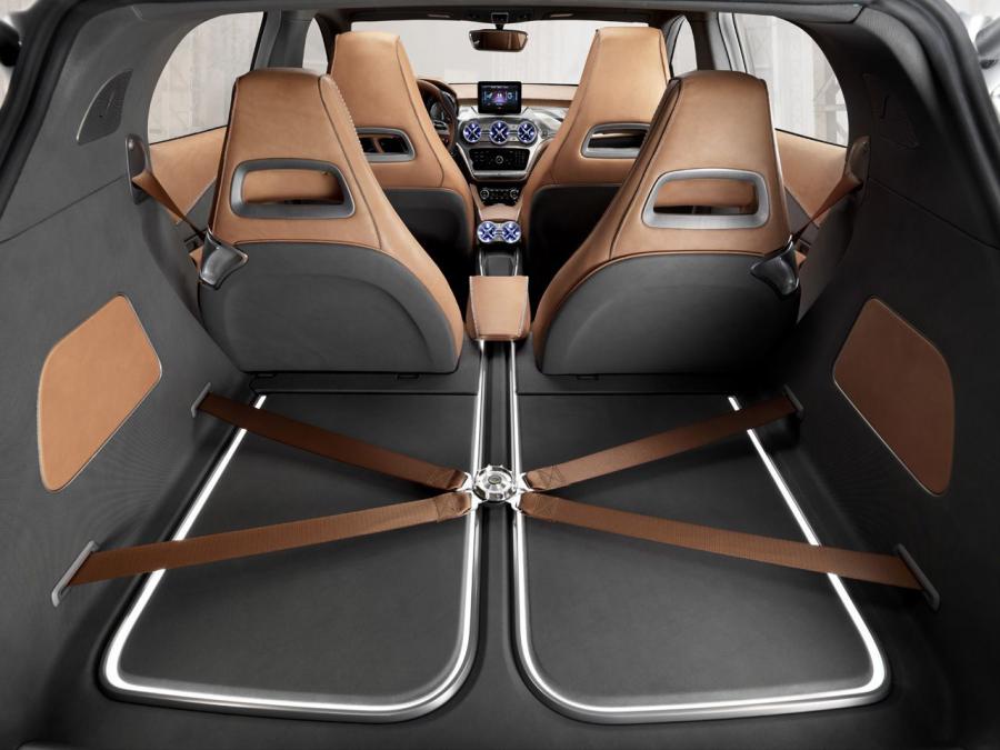  Mercedes-Benz GLA Concept 2013 года  (фото 25 из 42)